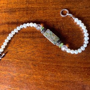Stone and Pearl Beads Bracelet